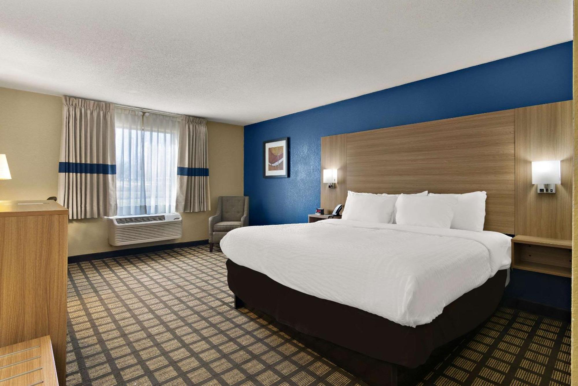 Clarion Pointe Bloomington-Normal Near I-55 And University المظهر الخارجي الصورة