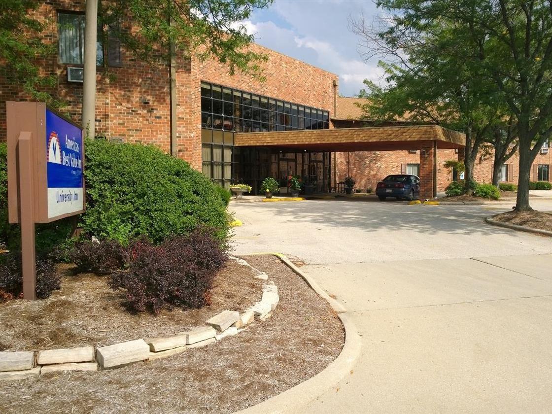 Clarion Pointe Bloomington-Normal Near I-55 And University المظهر الخارجي الصورة